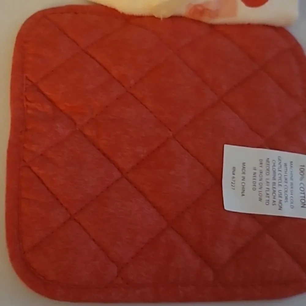 Valentine  Themed Kitchen Towel/Potholder Set